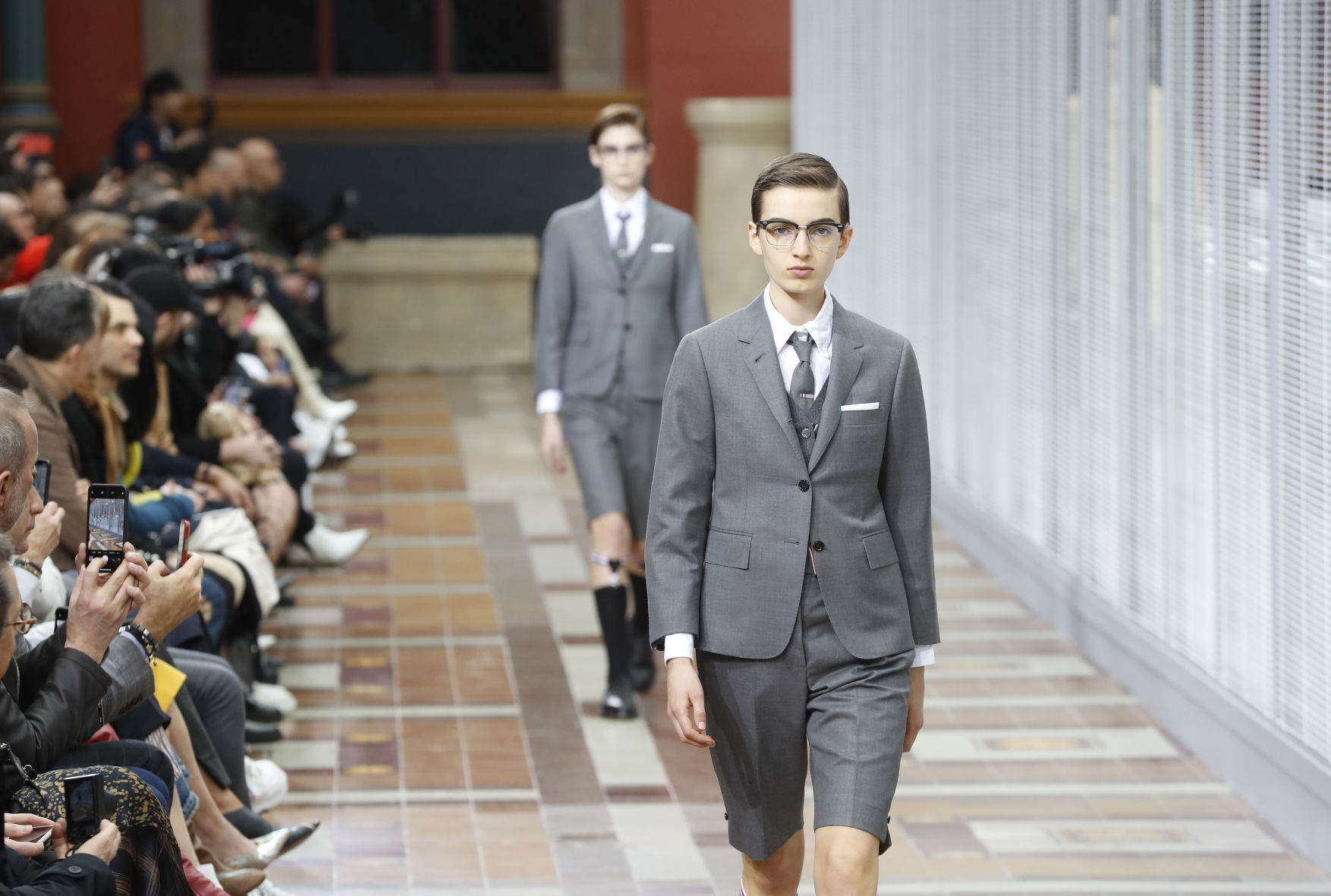Paris Fashion 2019 F/W Thom Browne